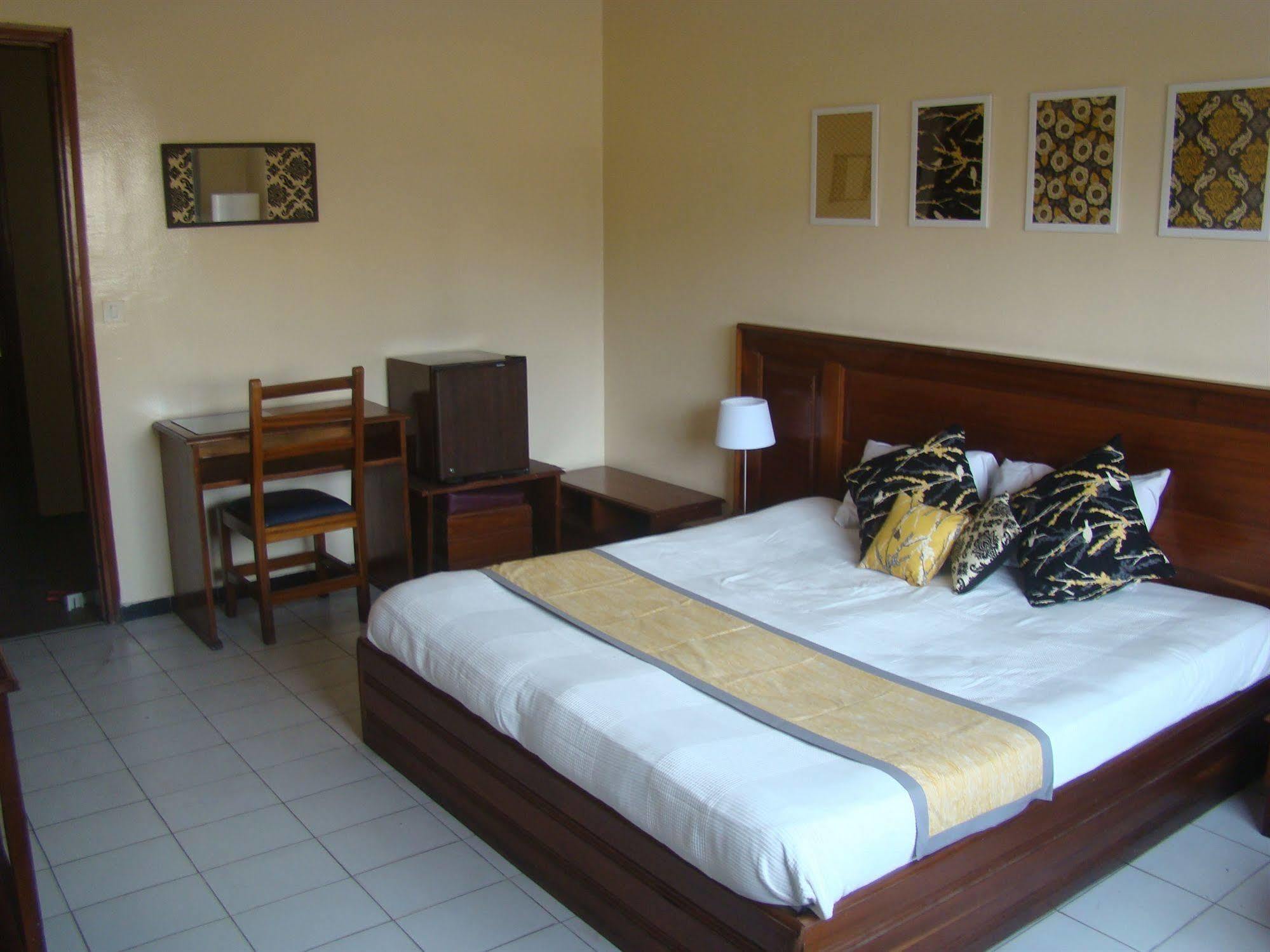 Hotel Baraka Dakar Bagian luar foto