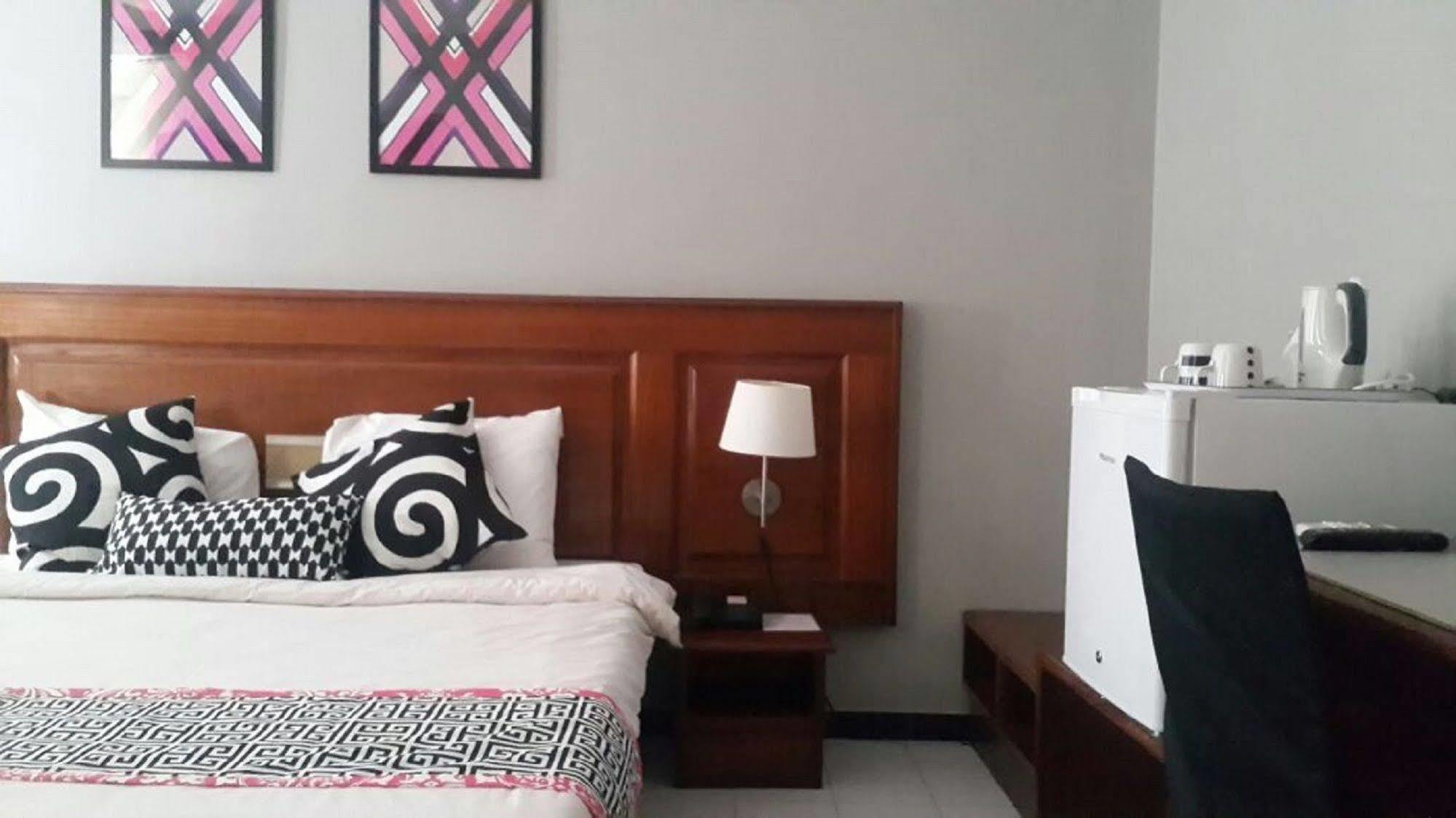 Hotel Baraka Dakar Bagian luar foto